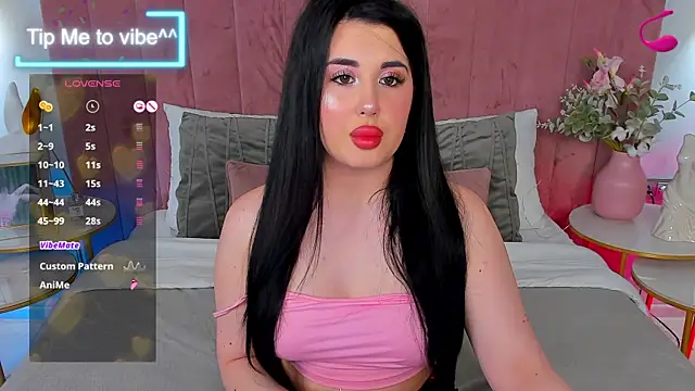 Snapshot of Mayzzie chatting on November 6, 8:24 pm Mayzzie online show from November 6, 8:24 pm