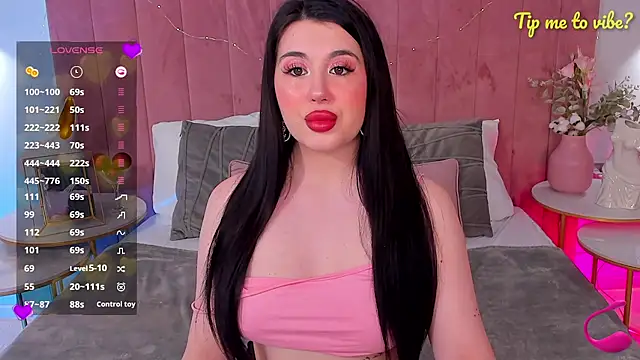 Mayzzie online show from February 5, 8:15 pm