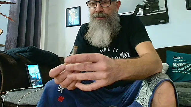 Kingsscepter online show from October 23, 1:32 pm