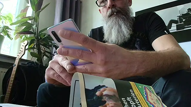 Kingsscepter online show from April 13, 4:11 pm