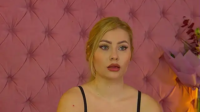 MisshaNight online show from October 19, 4:04 am