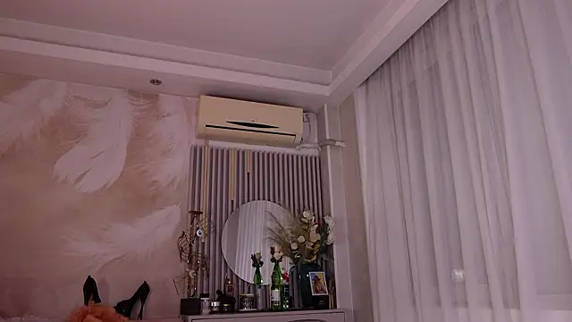 JullyBlair online show from March 6, 5:46 am