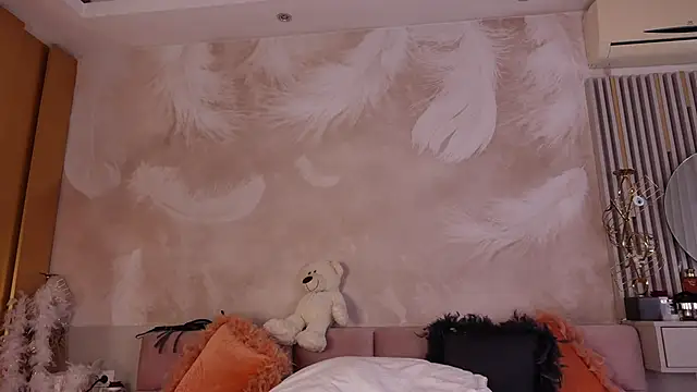 JullyBlair online show from April 11, 7:45 am