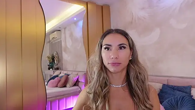 Snapshot of JullyBlair chatting on October 11, 4:35 am JullyBlair online show from October 11, 4:35 am