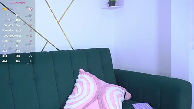 b3llaspringg online show from December 20, 11:02 am