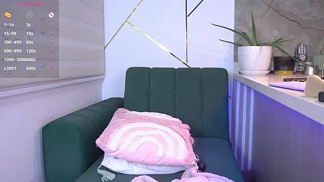 Snapshot of b3llaspringg chatting on June 25, 5:12 am b3llaspringg online show from June 25, 5:12 am