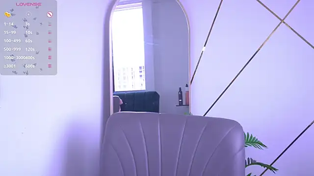 b3llaspringg online show from October 19, 6:43 pm