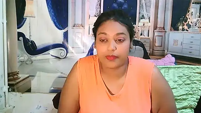 Snapshot of IndianYummy chatting on October 10, 4:46 am IndianYummy online show from October 10, 4:46 am