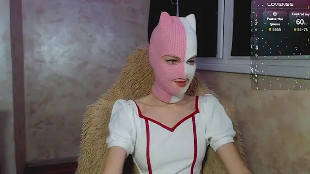 Domiiiniiicana online show from October 10, 5:36 pm