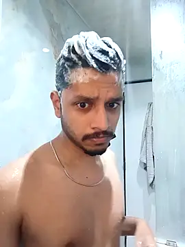 skinnyyyyyyyyy online show from April 28, 3:44 am