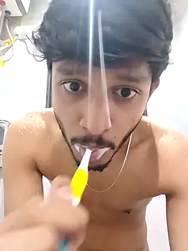 skinnyyyyyyyyy online show from March 25, 3:17 am