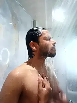 skinnyyyyyyyyy online show from March 3, 10:55 am