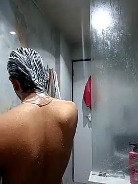 skinnyyyyyyyyy online show from April 12, 3:21 am