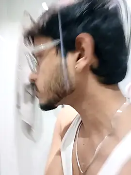 skinnyyyyyyyyy online show from March 24, 2:44 am