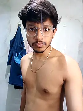 skinnyyyyyyyyy online show from February 13, 4:56 am