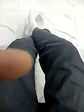 skinnyyyyyyyyy online show from February 15, 3:00 pm