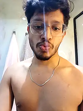 skinnyyyyyyyyy online show from April 24, 4:58 am
