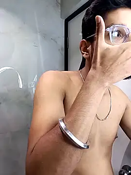 skinnyyyyyyyyy online show from December 15, 4:51 am