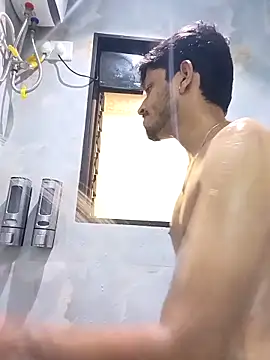 skinnyyyyyyyyy online show from October 24, 4:00 am