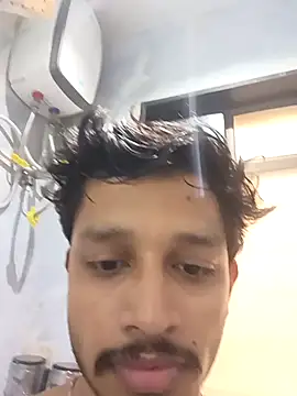 skinnyyyyyyyyy online show from November 28, 4:34 am