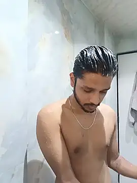 skinnyyyyyyyyy online show from July 18, 3:37 am