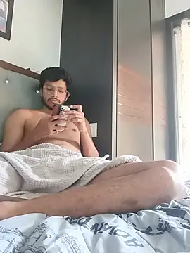 skinnyyyyyyyyy online show from July 24, 6:31 am