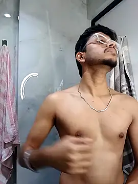 skinnyyyyyyyyy online show from October 18, 4:47 am