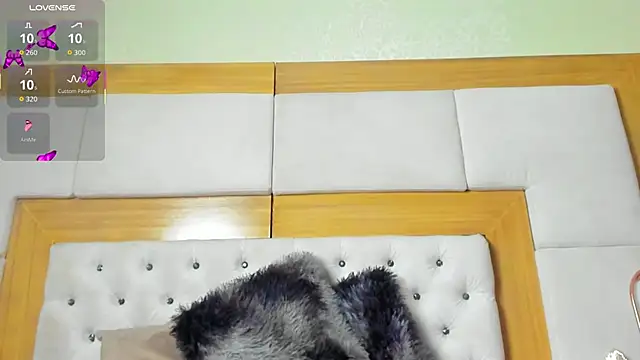 Selenecollins online show from November 3, 3:15 pm