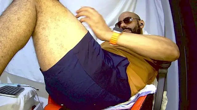 bruce bigg online show from December 13, 10:16 pm