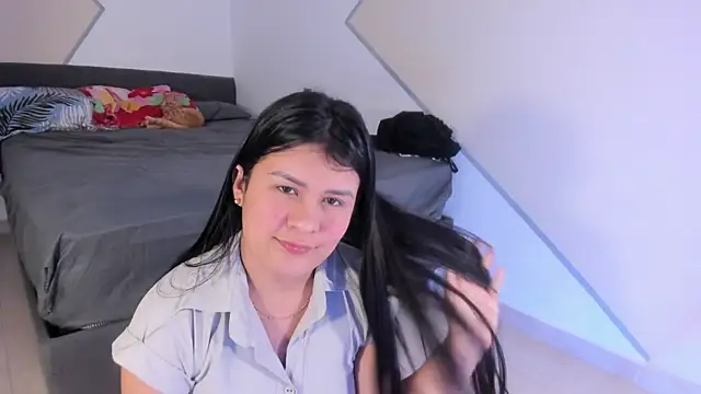 Elalove  online show from December 16, 12:31 pm