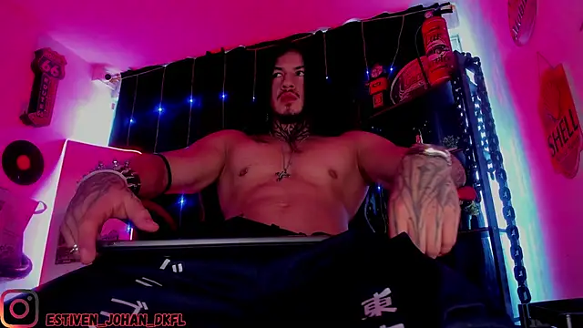 the beast master  online show from December 15, 8:03 pm