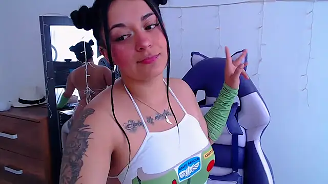 Samanta james19 online show from February 10, 6:07 pm