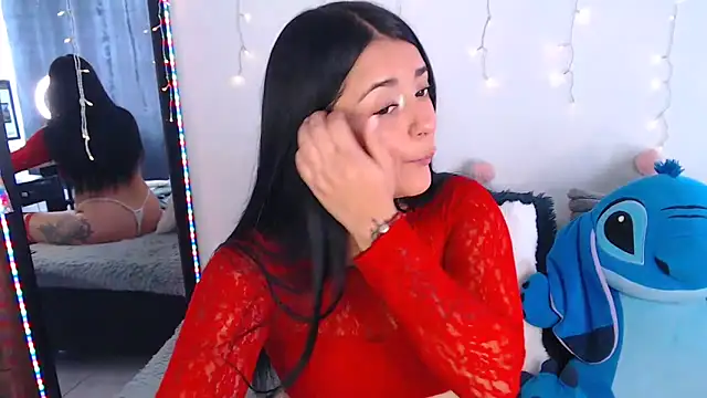 Snapshot of Samanta_james19 chatting on May 12, 5:41 pm Samanta james19 online show from May 12, 5:41 pm