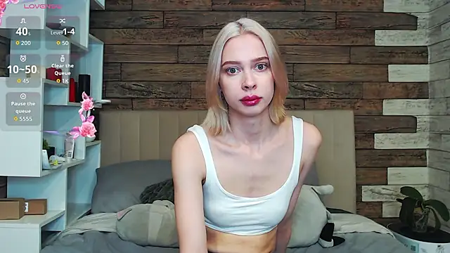 White Lioness online show from March 22, 2:29 pm