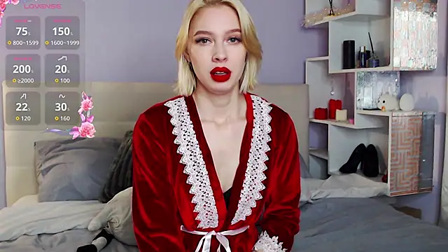 White Lioness online show from December 22, 2:17 pm