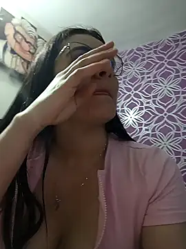 Hanna Kinsley online show from February 6, 3:37 am