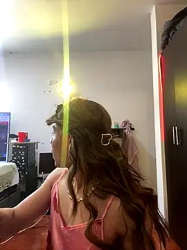 Snapshot of Rouse_Hilton chatting on October 23, 11:14 pm Rouse Hilton online show from October 23, 11:14 pm