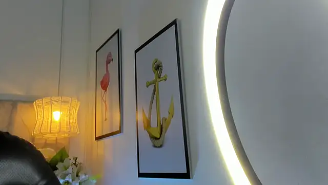 naomiii   online show from March 12, 11:36 am