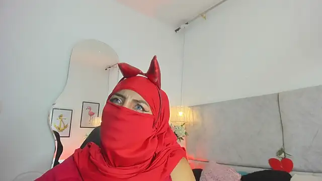 naomiii   online show from February 20, 11:45 am