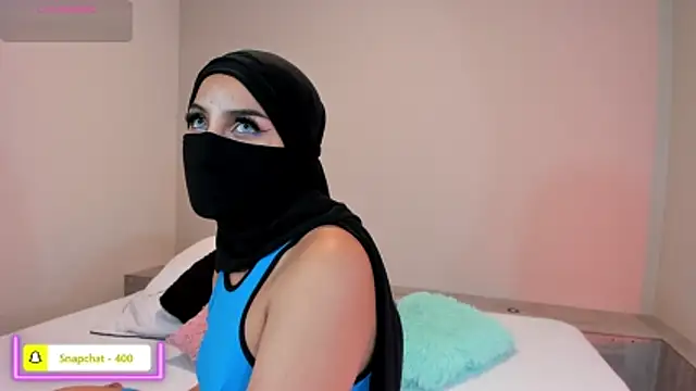 naomiii   online show from April 14, 12:21 pm