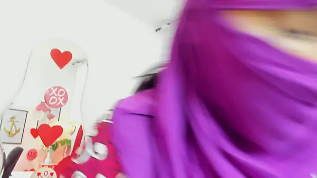 naomiii   online show from February 17, 11:51 am