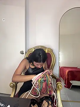 naomiii   online show from September 21, 3:22 am