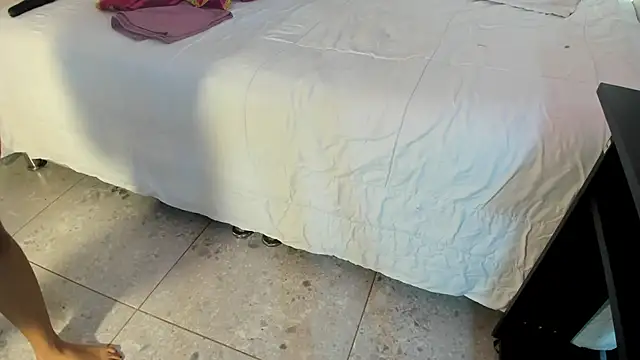 naomiii   online show from June 2, 11:43 am
