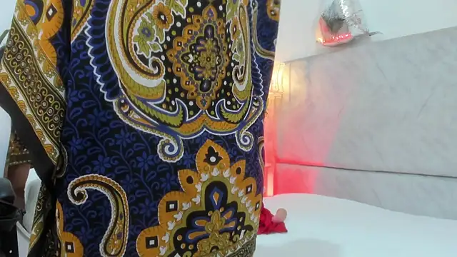 naomiii   online show from March 31, 11:34 am