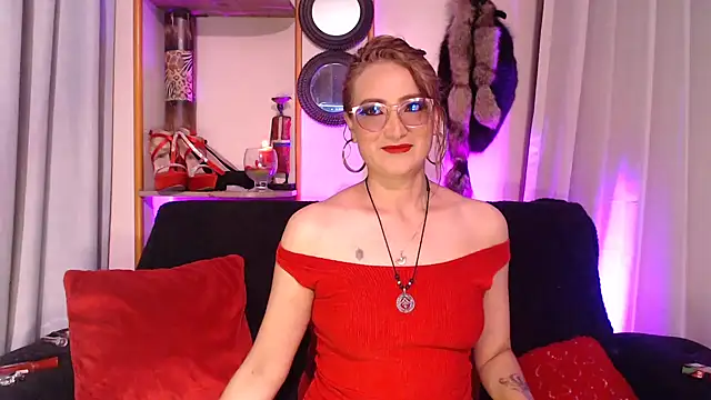 Snapshot of AdeleMourfg chatting on March 22, 3:30 am AdeleMourfg online show from March 22, 3:30 am