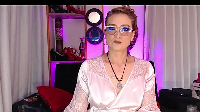 Snapshot of AdeleMourfg chatting on February 23, 3:45 am AdeleMourfg online show from February 23, 3:45 am