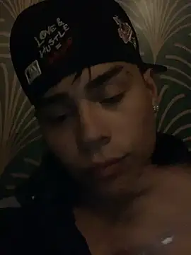 SantiagoReyesFtt online show from December 5, 8:38 am