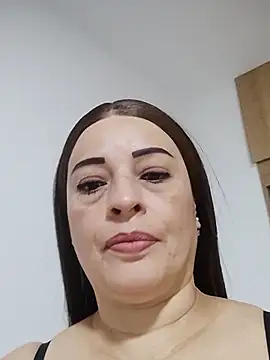 Snapshot of _Prinscarlet_ chatting on November 2, 2:38 am Prinscarlet online show from November 2, 2:38 am