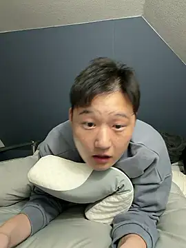 tuki fu online show from April 24, 12:07 pm