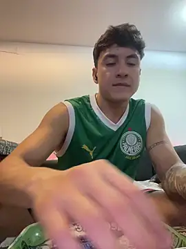 LCarreraa online show from March 2, 1:06 am